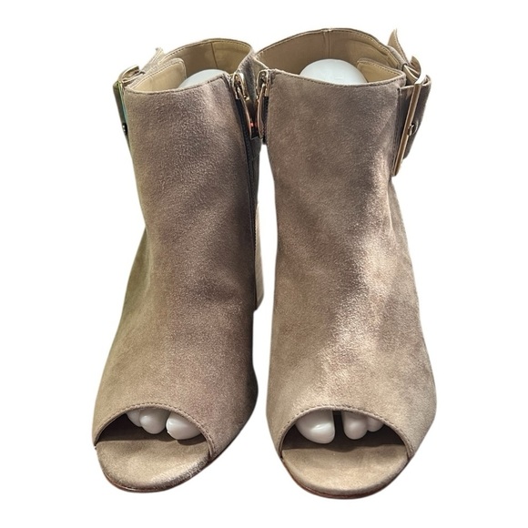 Vaneli Vero Quoio Bisa Peep Toe Booties Tan With Block Heel Size 8.5 - Picture 3 of 9